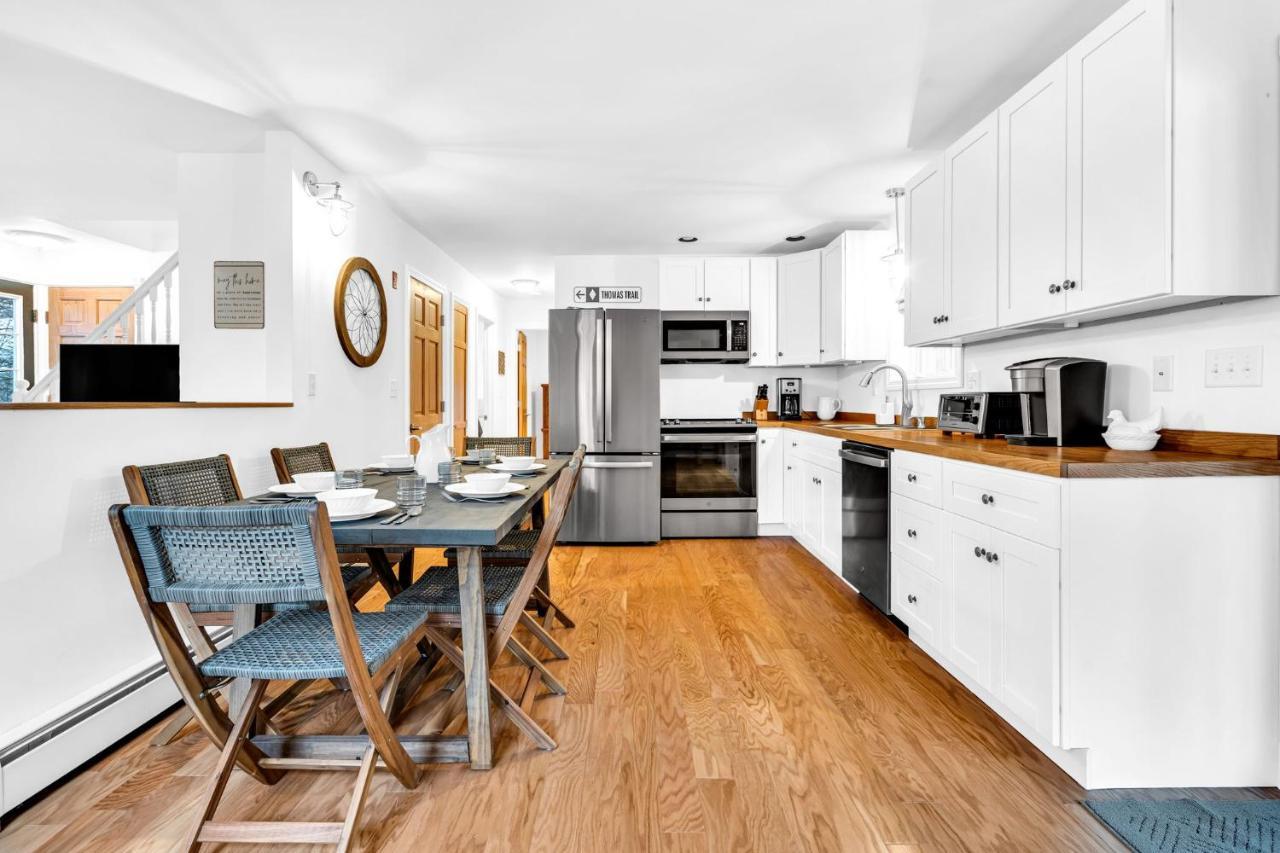 Thomas Trail - Game Room, Fire Pit, 1 Min To Ski Mountain & Shared Beach! Bridgton Exterior photo